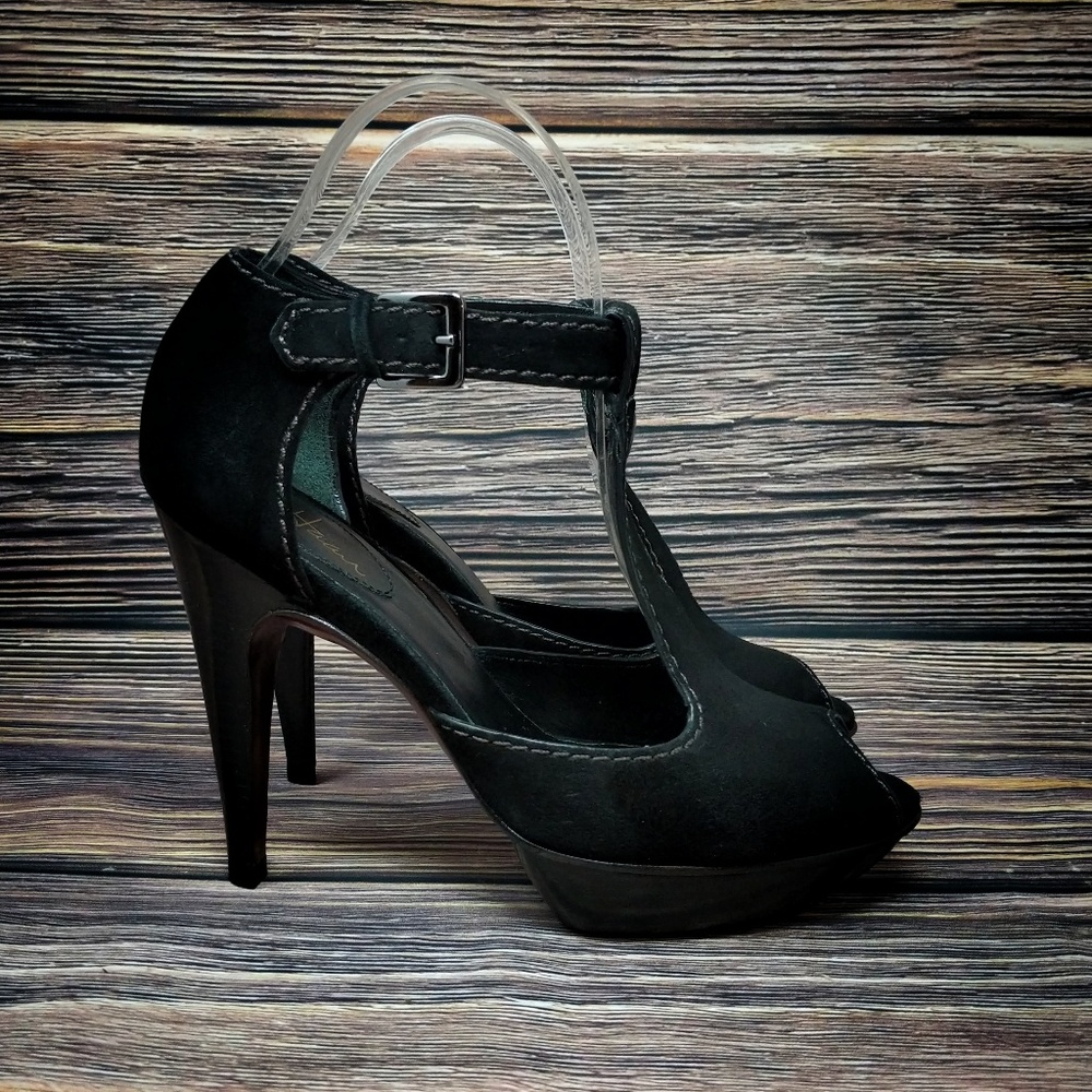 ❤️ Cole Haan Nubuck Soft Leather Peep Toe Heels